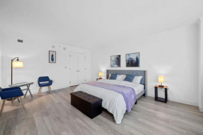CozySuites at Showboat Spacious 2BR 3BA Ocean Front Condo